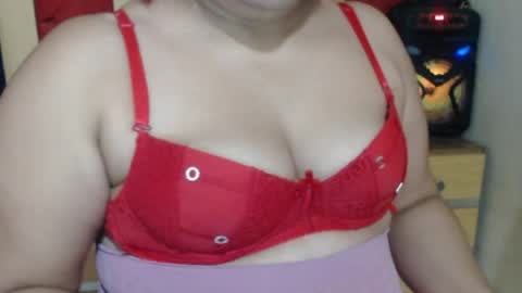 Snapshot of karolbb21 chatting on 10, 6, 2026 karolbb21 online show from 10, 6, 2026