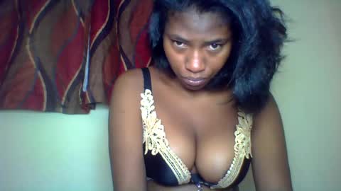Snapshot of karoliee chatting on 16, 6, 2026 karoliee online show from 16, 6, 2026