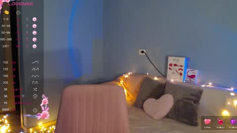Snapshot of karolina_hottie_ chatting on 22, 5, 2026 Kira online show from 22, 5, 2026