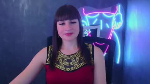 Snapshot of karolina_mia chatting on 5, 12, 2024 Caroline online show from 5, 12, 2024