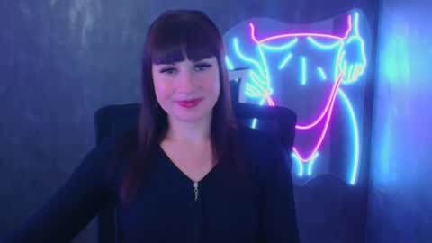 Snapshot of karolina_mia chatting on 6, 12, 2024 Caroline online show from 6, 12, 2024