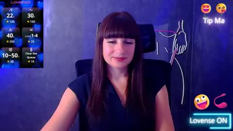 Snapshot of karolina_mia chatting on 18, 9, 2025 Caroline online show from 18, 9, 2025