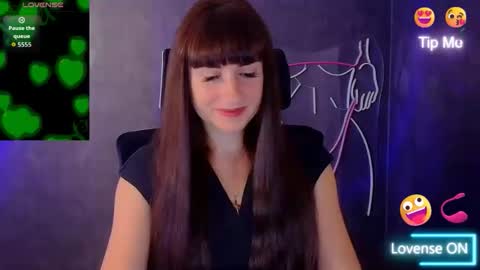 Snapshot of karolina_mia chatting on 26, 9, 2025 Caroline online show from 26, 9, 2025