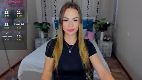 Snapshot of karolinasykes chatting on 10, 9, 2025 Karolina online show from 10, 9, 2025