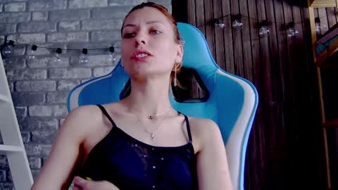karoline121 online show from 21, 2, 2025