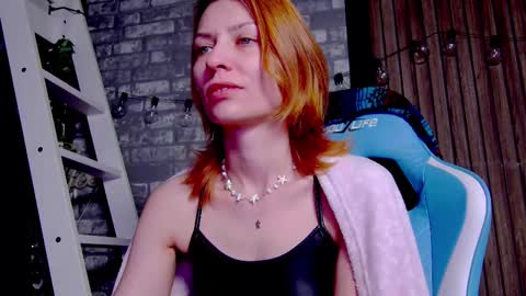 karoline121 online show from 28, 2, 2025