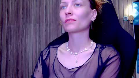 karoline121 online show from 11, 3, 2025