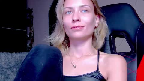 karoline121 online show from 7, 10, 2025