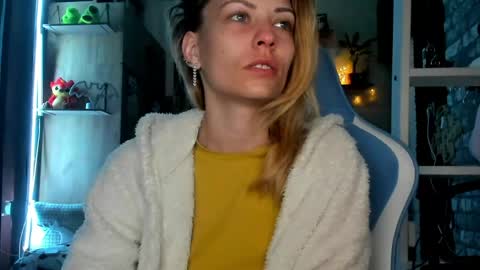 karoline121 online show from 18, 3, 2026