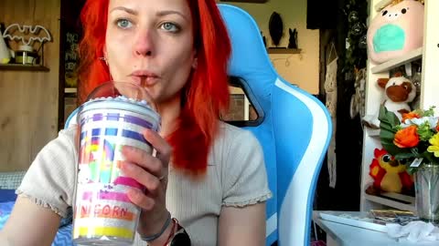 karoline121 online show from 5, 4, 2026