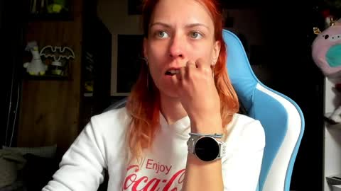 Snapshot of karoline121 chatting on 24, 4, 2026 karoline121 online show from 24, 4, 2026