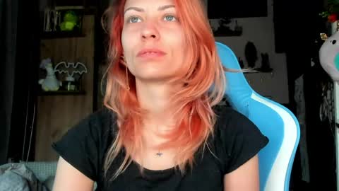 Snapshot of karoline121 chatting on 26, 4, 2026 karoline121 online show from 26, 4, 2026