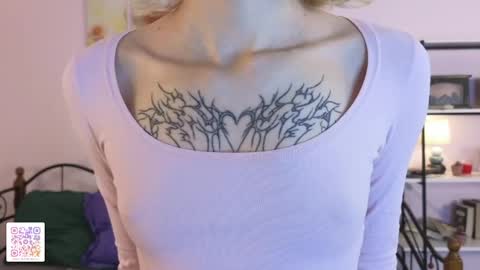 Snapshot of karoline__whitee chatting on 20, 3, 2026 Karoline online show from 20, 3, 2026