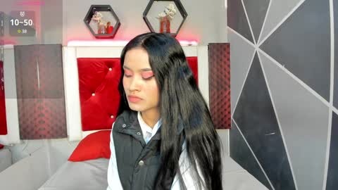 Snapshot of karoll014 chatting on 1, 2, 2025 Karol online show from 1, 2, 2025