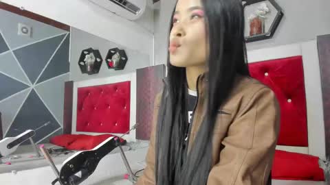 Snapshot of karoll014 chatting on 3, 3, 2025 Karol online show from 3, 3, 2025