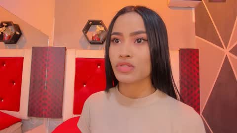 Snapshot of karoll014 chatting on 17, 10, 2025 Karol online show from 17, 10, 2025