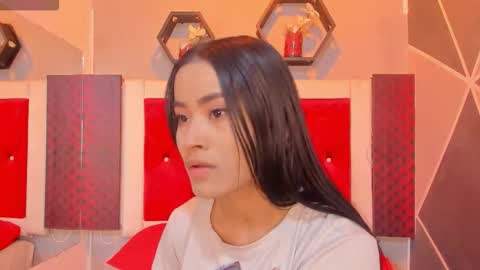 Snapshot of karoll014 chatting on 24, 10, 2025 Karol online show from 24, 10, 2025