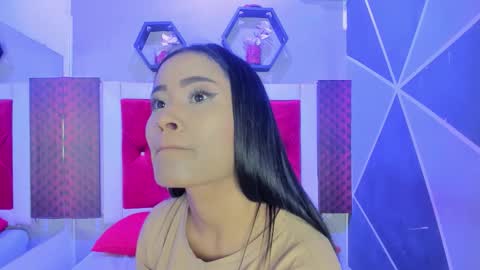 Snapshot of karoll014 chatting on 25, 2, 2026 Karol online show from 25, 2, 2026