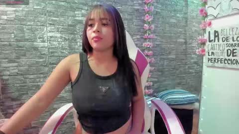 Snapshot of karoll__sex chatting on 12, 10, 2025 KAROLL online show from 12, 10, 2025