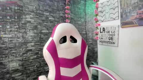 Snapshot of karoll__sex chatting on 25, 10, 2025 KAROLL online show from 25, 10, 2025