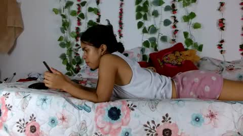 Snapshot of karolsweetvagi chatting on 7, 7, 2026 karol online show from 7, 7, 2026