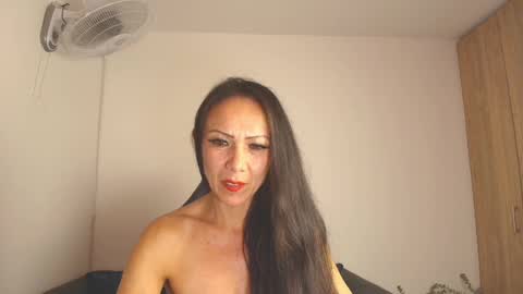 Kasandra Mature online show from 15, 2, 2025