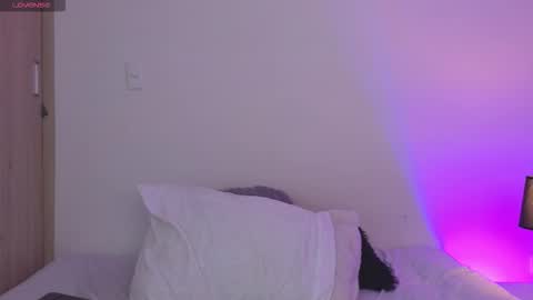 Snapshot of kasey____ chatting on 18, 11, 2025 kasey online show from 18, 11, 2025