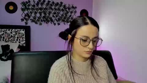 kassandra james online show from 2, 12, 2024