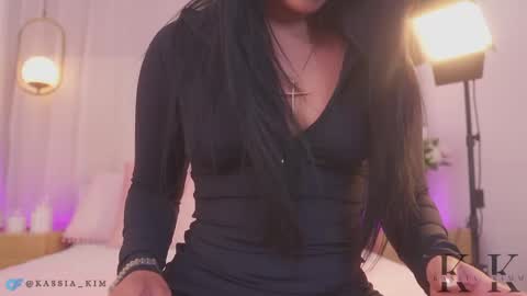 Snapshot of kassia_kim chatting on 20, 4, 2026 Kassia online show from 20, 4, 2026