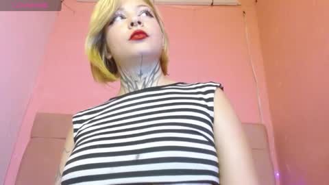 kat_cirice18 online show from 22, 2, 2025