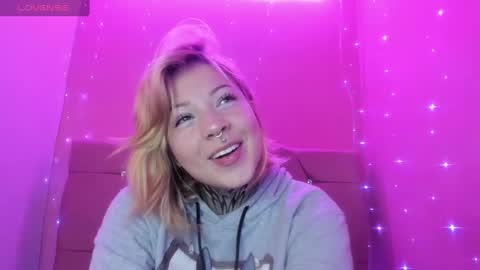 kat_cirice18 online show from 8, 3, 2025