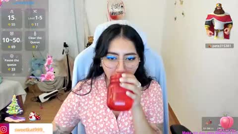 Snapshot of kat_ly_chan chatting on 18, 12, 2024 Kat       online show from 18, 12, 2024