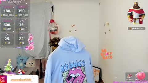 Snapshot of kat_ly_chan chatting on 24, 12, 2024 Kat       online show from 24, 12, 2024