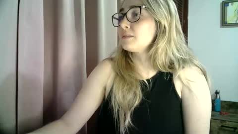 Snapshot of kat_pp chatting on 11, 1, 2025 Kati online show from 11, 1, 2025