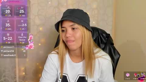 Snapshot of kata22sofia chatting on 1, 12, 2025 kata22sofia online show from 1, 12, 2025