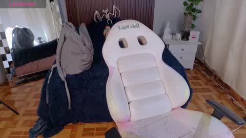 Snapshot of kataleya_29 chatting on 14, 10, 2025 kate online show from 14, 10, 2025