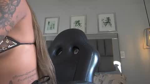 Snapshot of kataleya_west chatting on 13, 6, 2026 kataleya_west online show from 13, 6, 2026