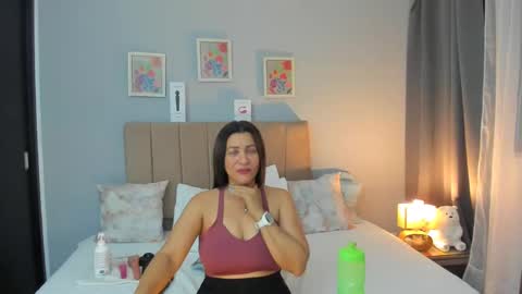 kataleyarios01 online show from 12, 9, 2025