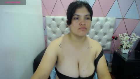 Snapshot of katalina_santana25 chatting on 9, 1, 2025 katalina santana25 online show from 9, 1, 2025