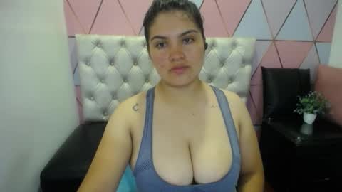 Snapshot of katalina_santana25 chatting on 14, 9, 2025 katalina santana25 online show from 14, 9, 2025