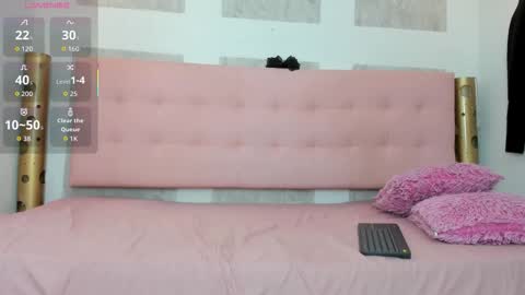 Snapshot of katana_blade chatting on 28, 9, 2025 online show from 28, 9, 2025