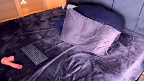 meeellowmarsh - Instagram online show from 31, 1, 2026