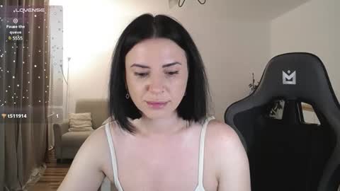 kate124680 online show from 25, 2, 2025