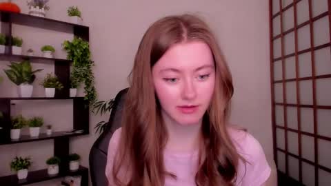 Snapshot of kate_cuddle chatting on 24, 4, 2026 Kate online show from 24, 4, 2026