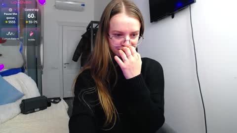 Snapshot of kate_jonson chatting on 12, 12, 2024 .Be kind and gentle with me and I will do my best for you. online show from 12, 12, 2024