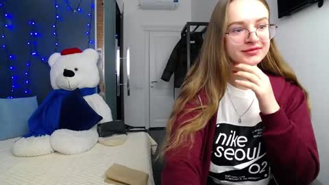 Snapshot of kate_jonson chatting on 13, 12, 2024 .Be kind and gentle with me and I will do my best for you. online show from 13, 12, 2024