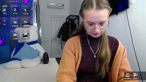 Snapshot of kate_jonson chatting on 29, 12, 2024 .Be kind and gentle with me and I will do my best for you. online show from 29, 12, 2024