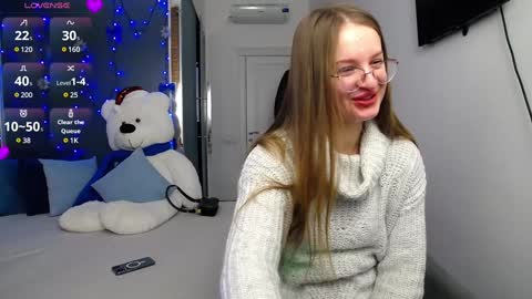 Snapshot of kate_jonson chatting on 5, 1, 2025 .Be kind and gentle with me and I will do my best for you. online show from 5, 1, 2025