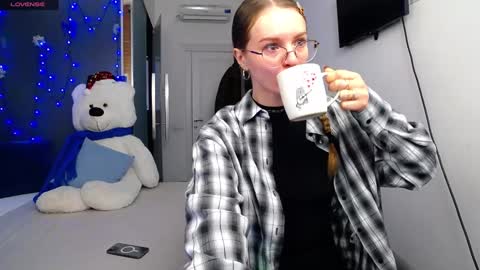 Snapshot of kate_jonson chatting on 7, 1, 2025 .Be kind and gentle with me and I will do my best for you. online show from 7, 1, 2025