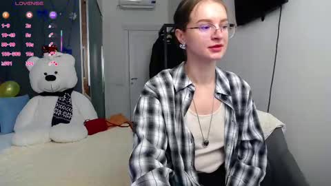 Snapshot of kate_jonson chatting on 20, 2, 2025 .Be kind and gentle with me and I will do my best for you. online show from 20, 2, 2025